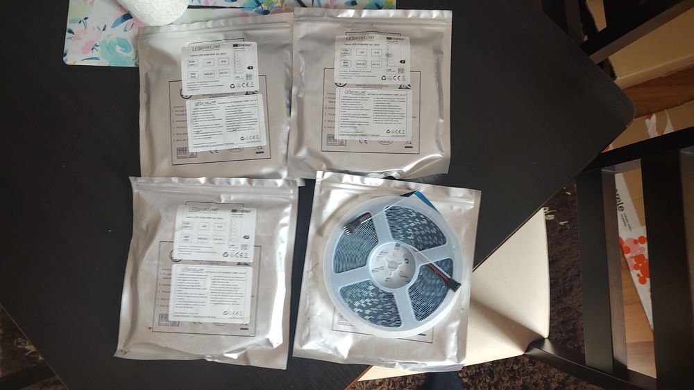 Taśma LED RGB 10m + WW 4w1 60/M,Cena za jedną 80zł