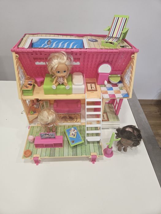 Vendo casinha de bonecas