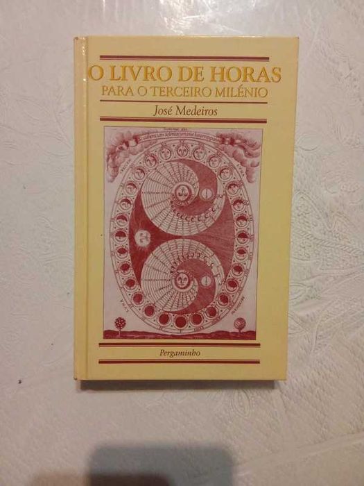 "O Livro de Horas para o Terceiro Milénio" de José Medeiros