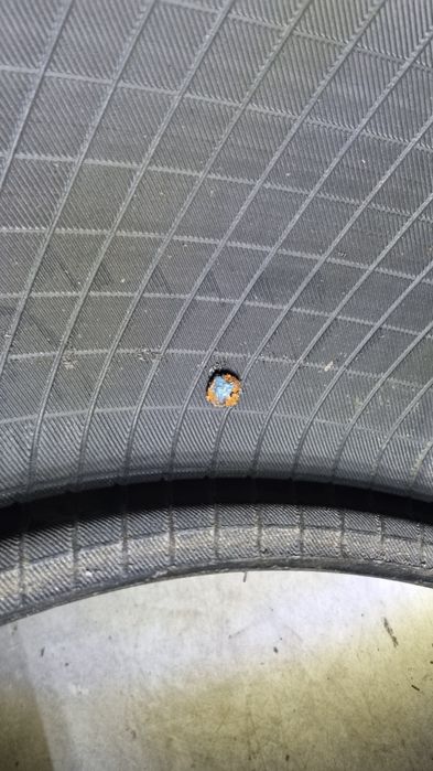 Opony zimowe Falken 235/45 R17