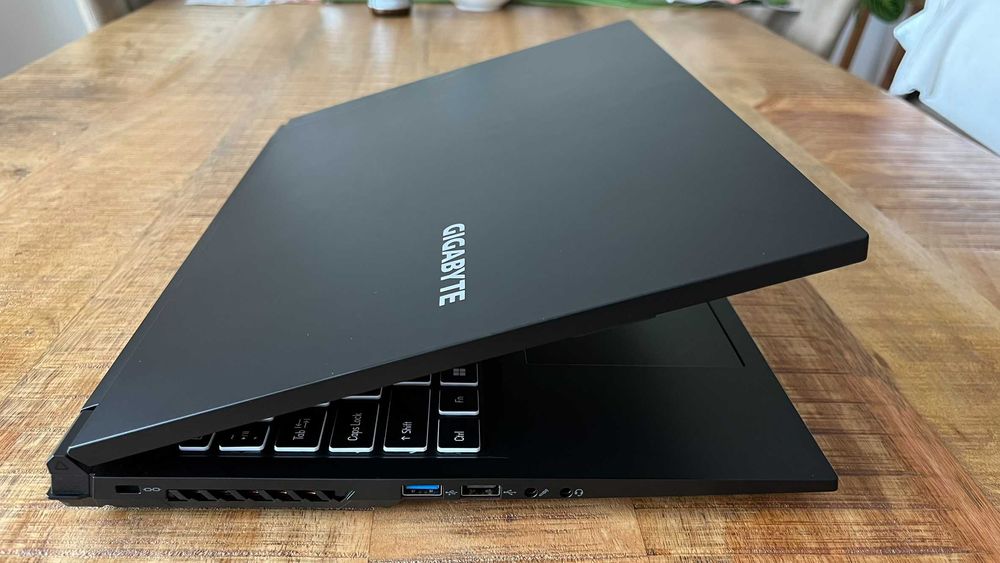 Laptop Gigabyte G6 KF