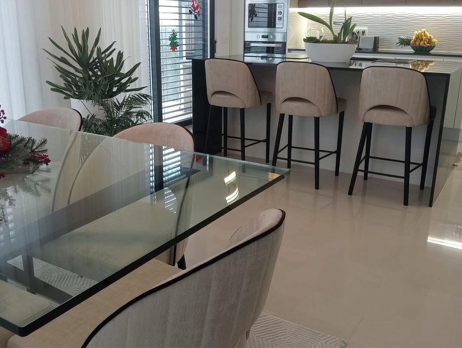 Cadeiras e bancos de bar e sofas diretamenta da fabrica