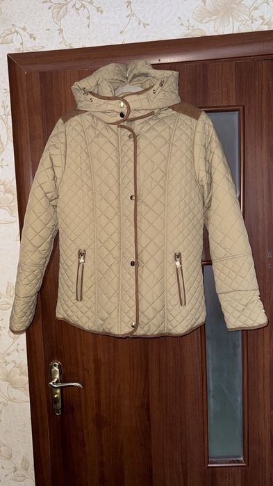 Дуже тепла зимова куртка