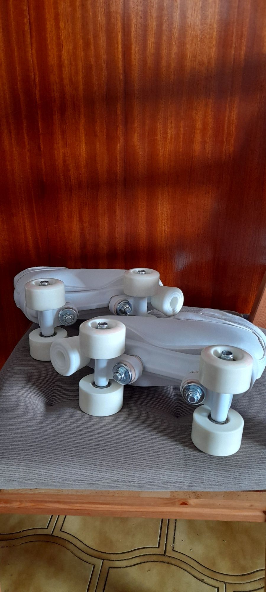 Vendo estes patins
