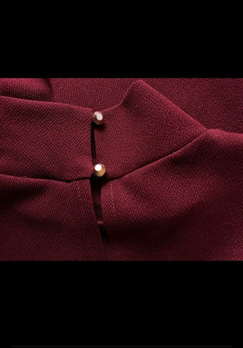 Продам платье с длинным рукавом