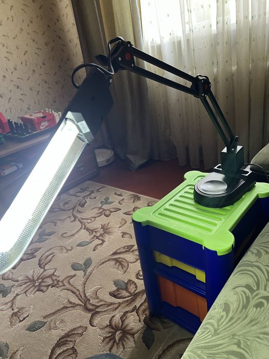 Лампа настольная