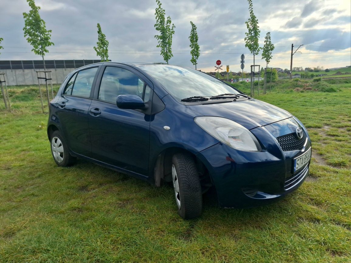 Toyota Yaris II 1.0 A/C