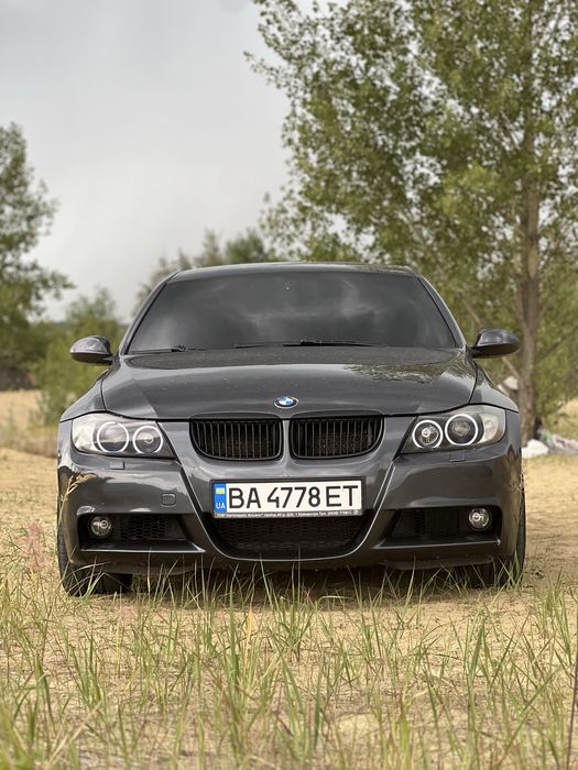 Продам BMW E90 330XI 2006р.