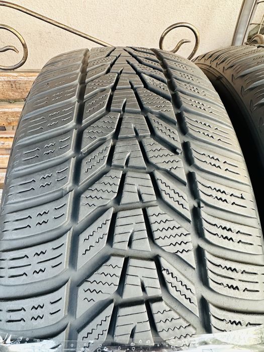 Шини зимові пара 235/60 R18 (107H) Hankook Winter I*cept evo3