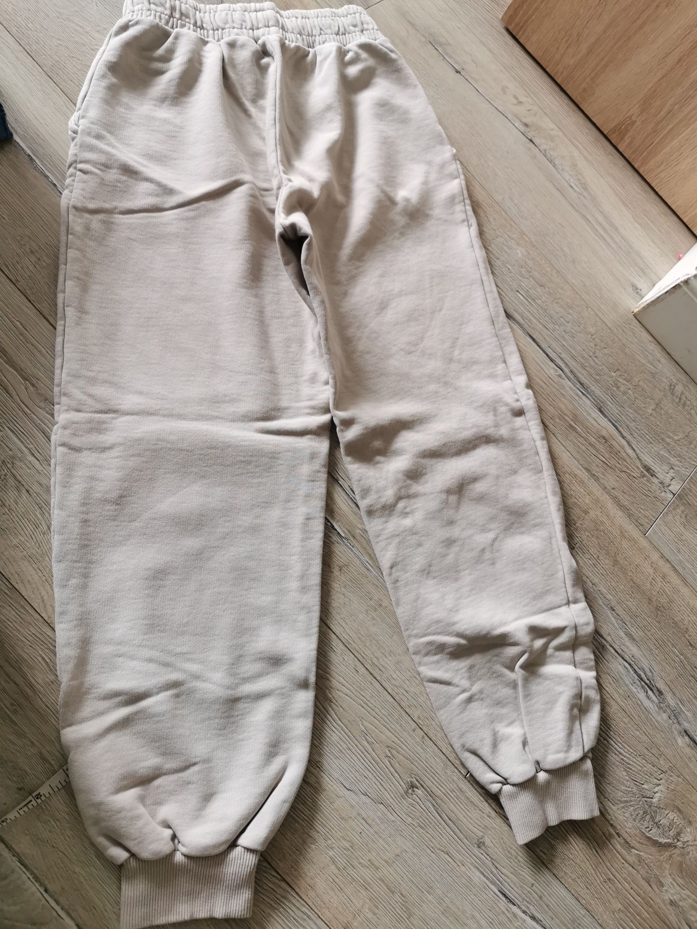 Dresy bershka rozmiar xs