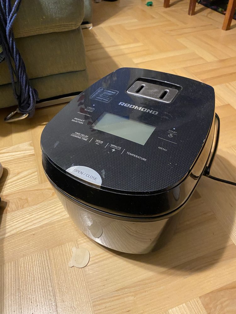 Redmond  Rmc-280E multicooker
