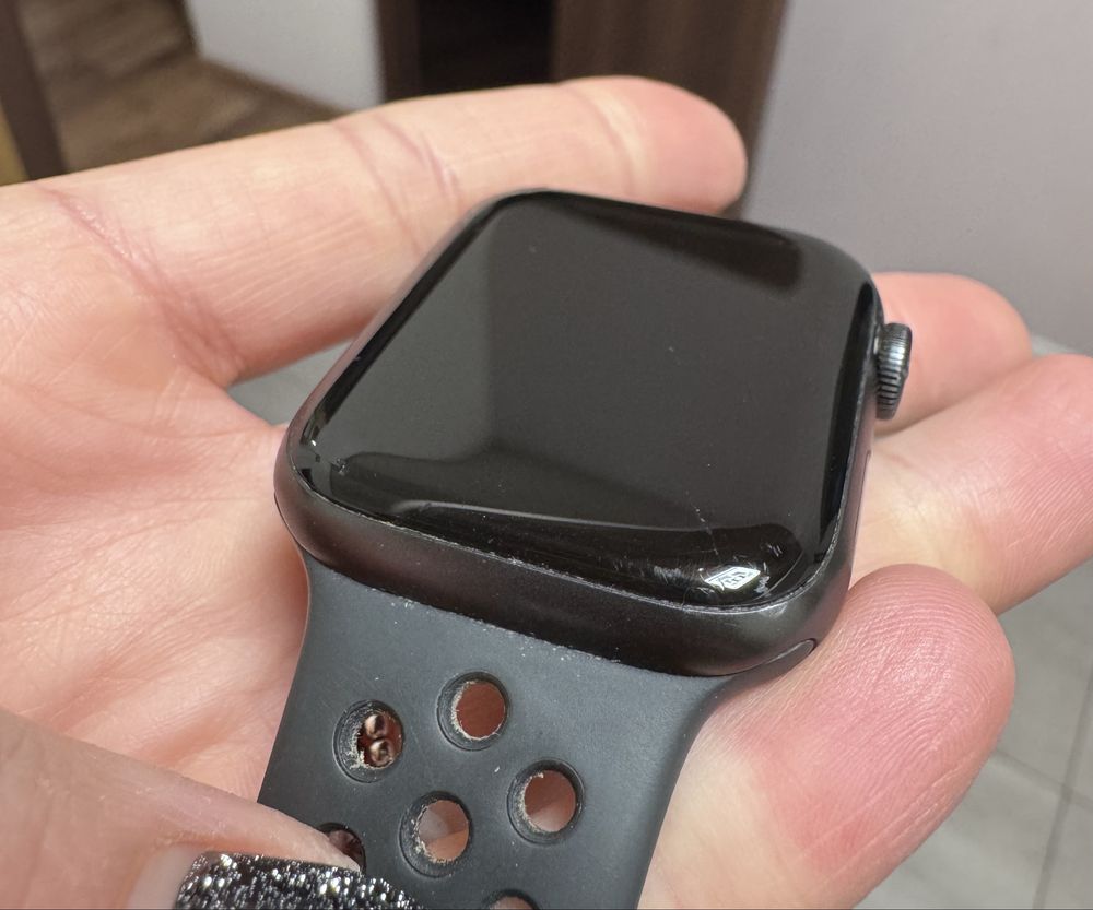 Продам смарт часы apple watch 6 series 44 mm