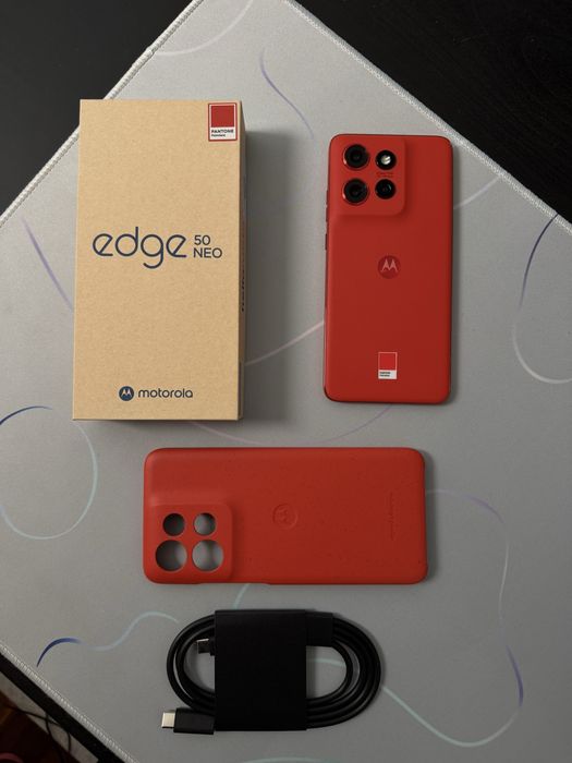 Motorola edge 50 neo , excelente estado