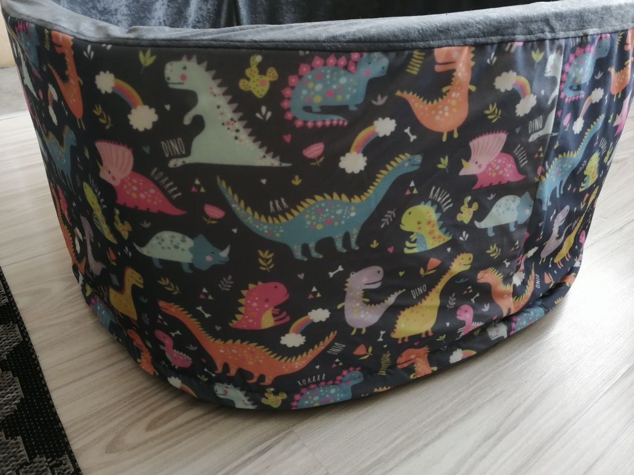 Suchy basen z kulkami 90x40