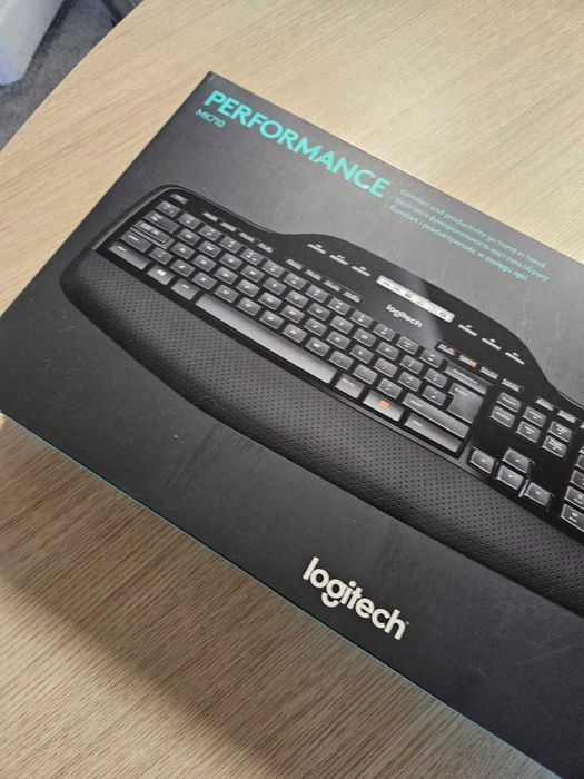Zestaw klawiatura + mysz Logitech MK710