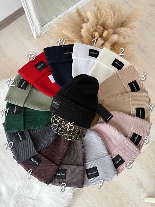 Шапка (Унісекс)
Calvin Klein