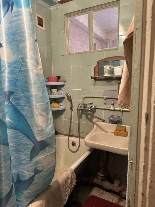 Продам 2 кімнатну квартиру на Черемушках