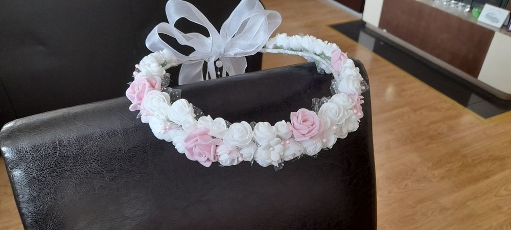 Wianki na drzwi i wianuszki na głowę