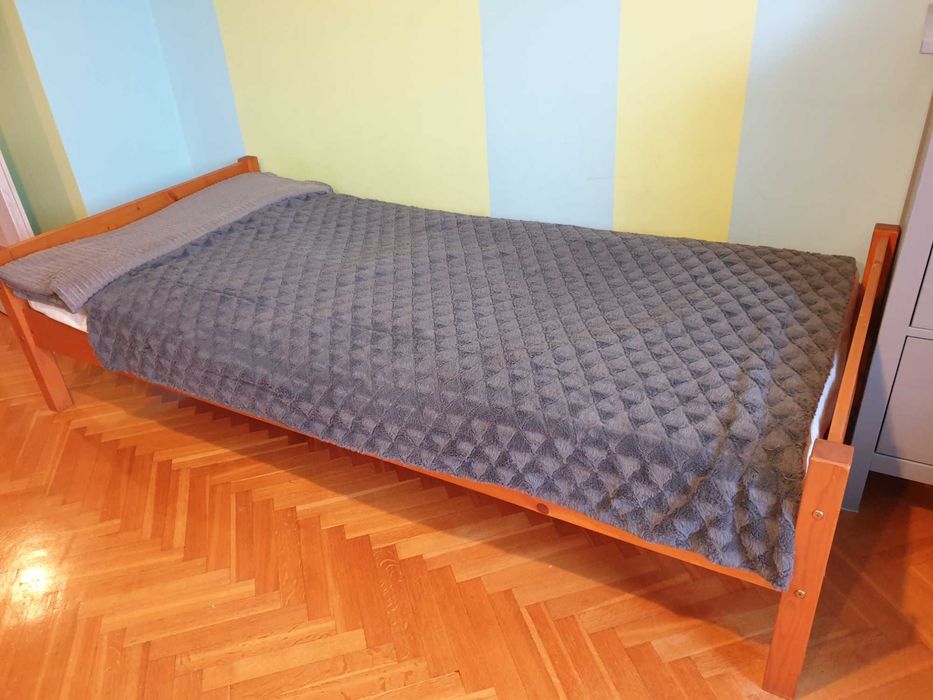 Łóżko drewniane 90 x 200 cm