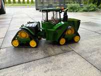 Ciągnik gąsienicowy John Deere 9620RX Bruder 04055