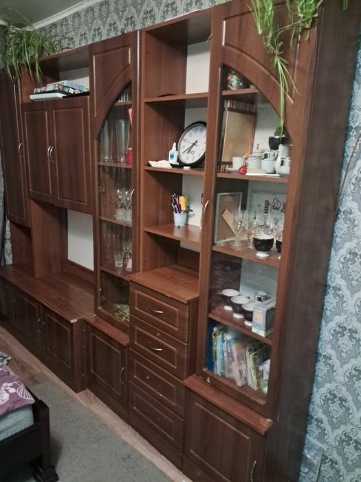 Продам стінку в доброму стані