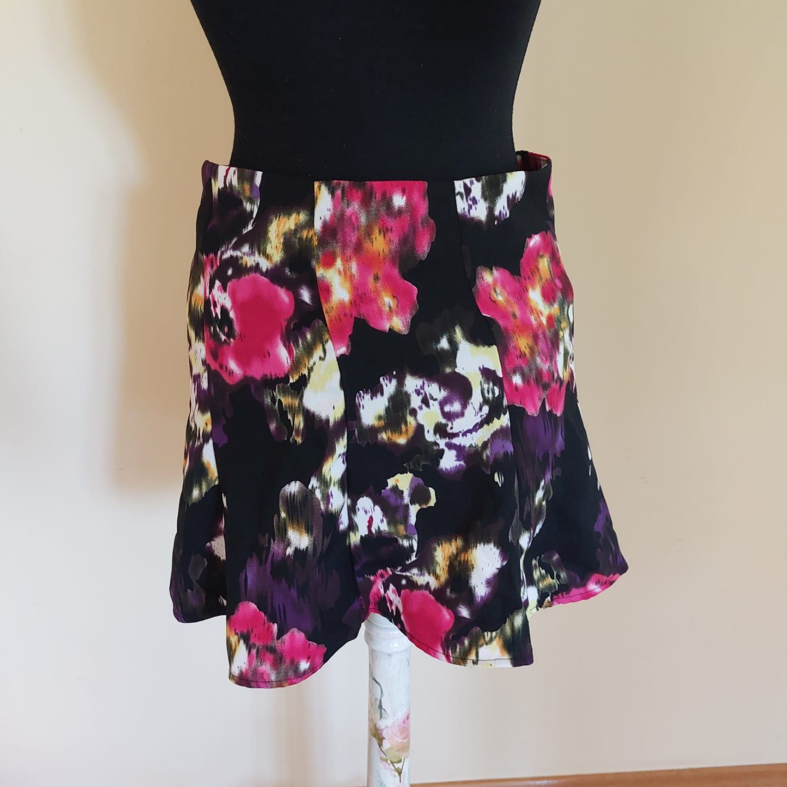 New yorker amisu spódniczka spódnica kwiaty wysoki stan czarna lato