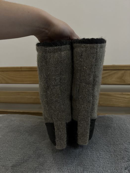 Теплі бурки з овчини