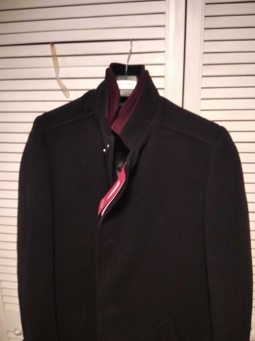 Elegancka kurtka-płaszcz do garnituru
