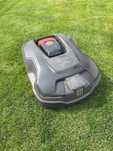 Husqvarna Automower 315x + domek Husqvarna