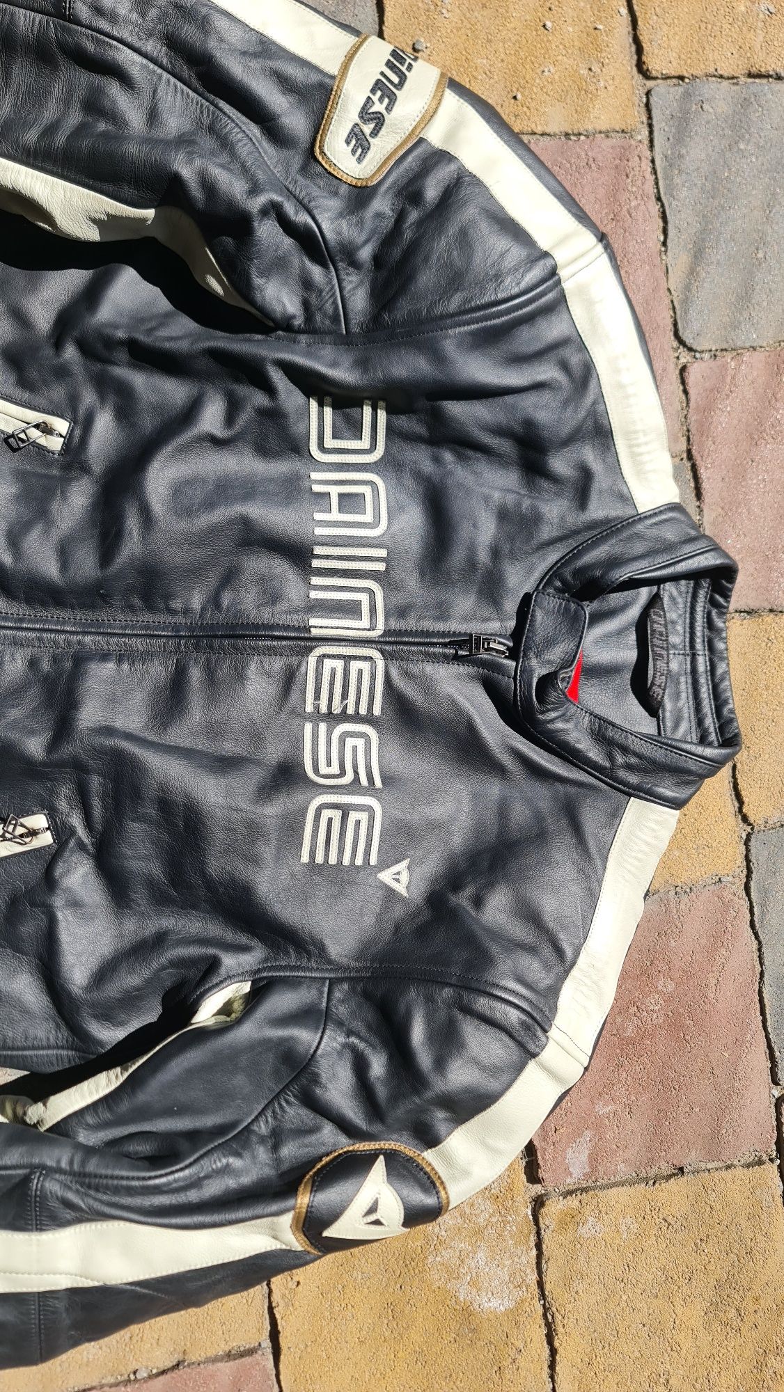 Шкіряна кожана мотокуртка DAINESE M розмір