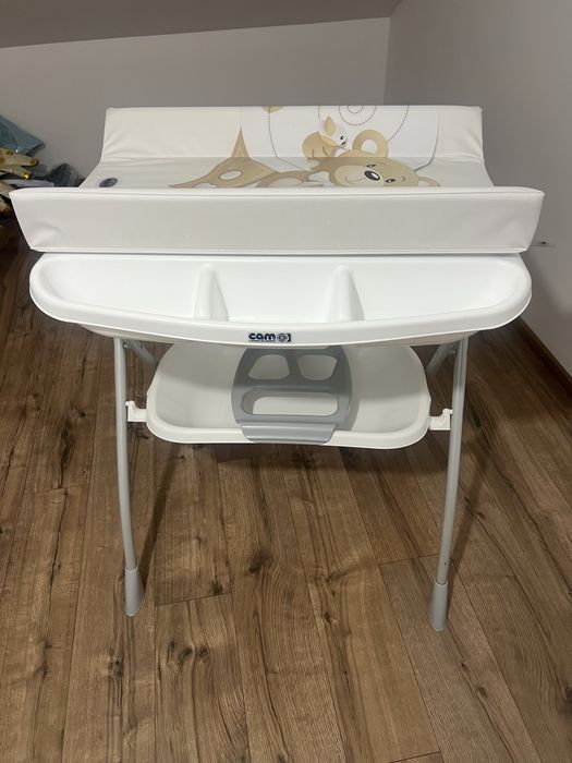 Пеленальний столик у комплекті з ванночкою італійського бренду САМ