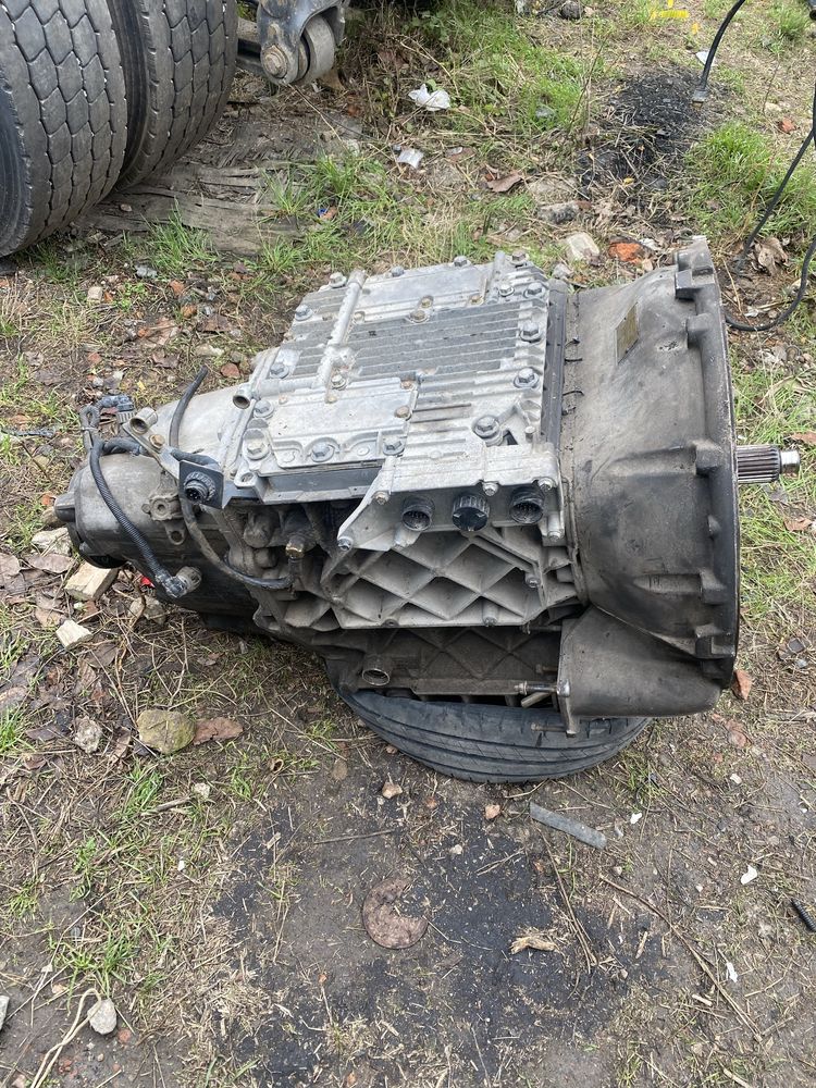 Коробки передач ZF разние Ман Рено Даф