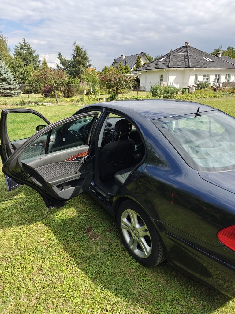 Mercedes w 211 benzyna + gaz