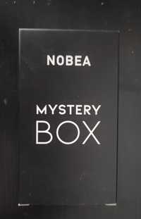 Nobea Mystery Box błyszczyk Satin Lipgloss Morocca + lakier + top