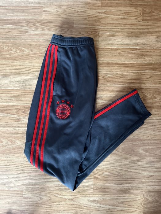 Оригінальні спортивні штани FC.Bayer Munchen