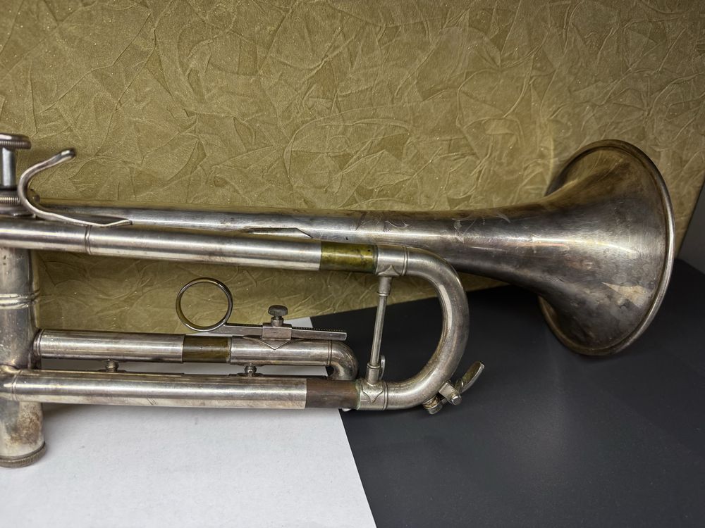 Труба Vincent Bach TR-200