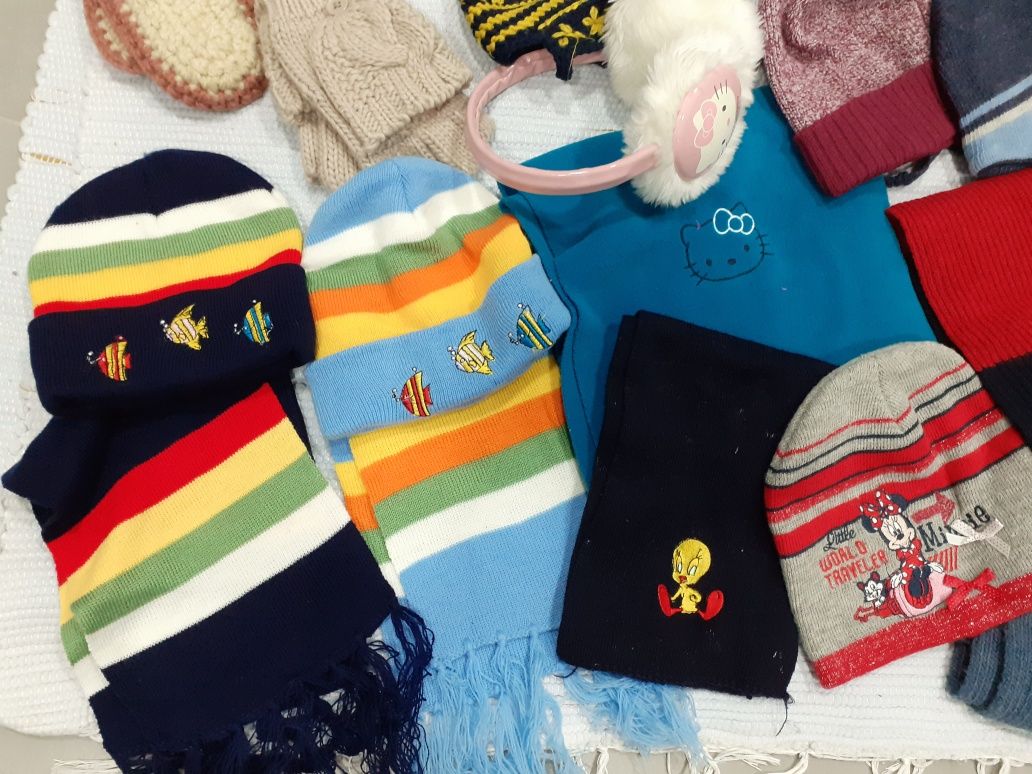 Gorros, luvas, cachecois : inverno - conj. 42 peças