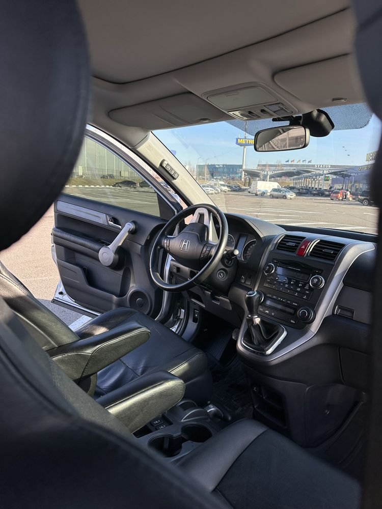 Продам Honda CR-V III