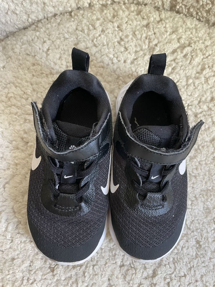 Дитячі кросівки nike