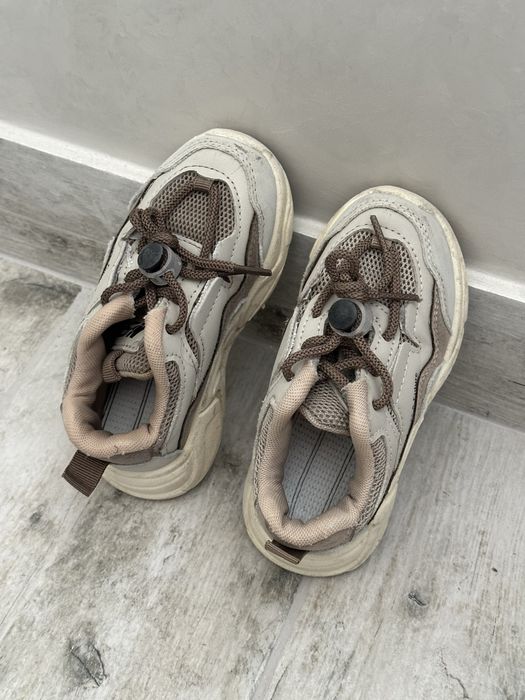 Кросівки дитячі