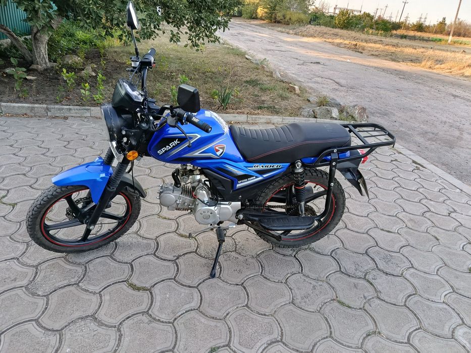 Продам мотоцикл Spark sp125c-2amw