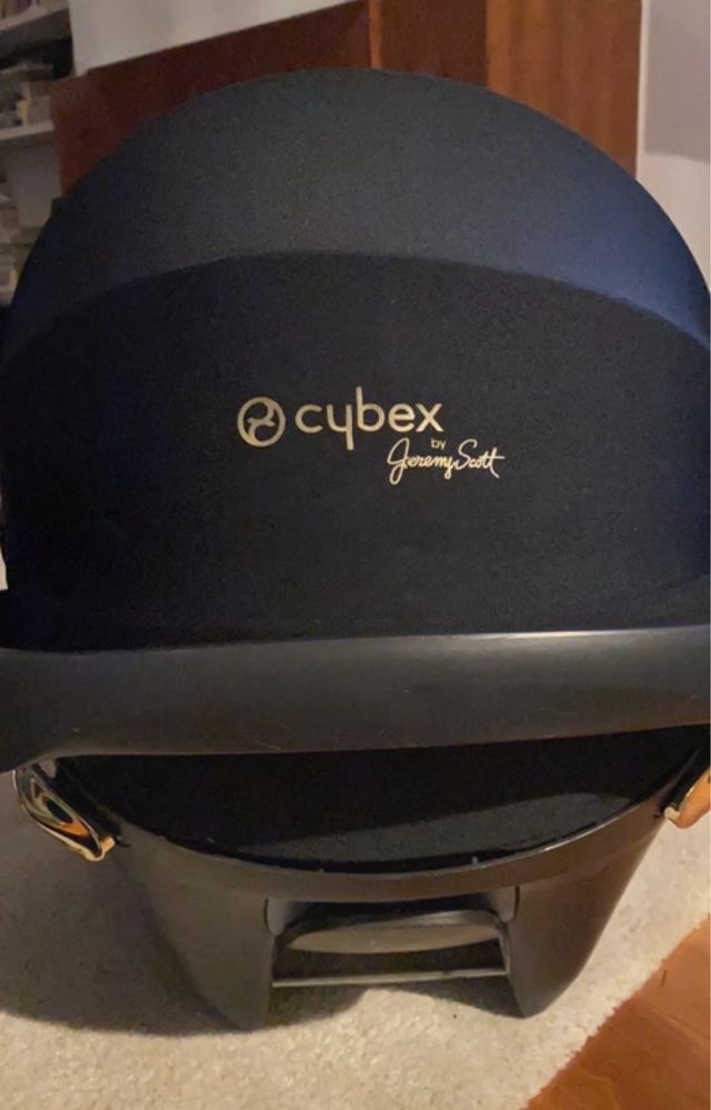 Cybex Aton Q By Jeremy Scott