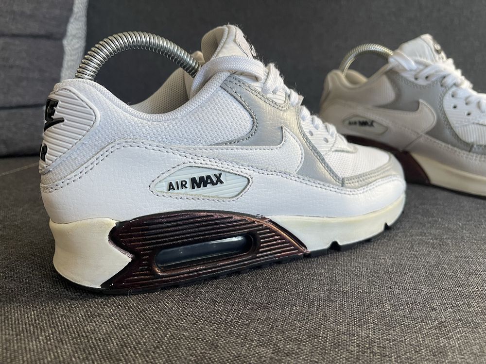 Damskie sneakersy Nike Air Max w stanie 4+
