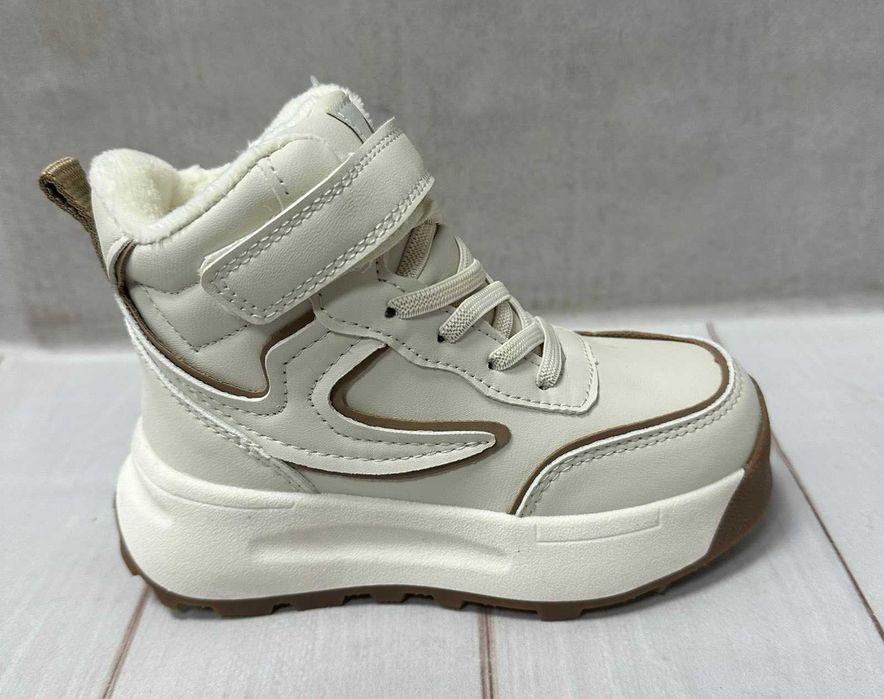 Зимові дитячі кросівки на овчині  clibee 28-32 бежеві