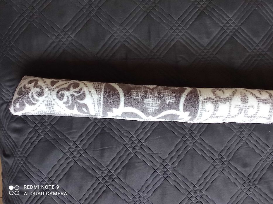 Ochraniacz do łóżeczka w formie mięciutkiego wałka