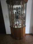 Vitrine com sapateira