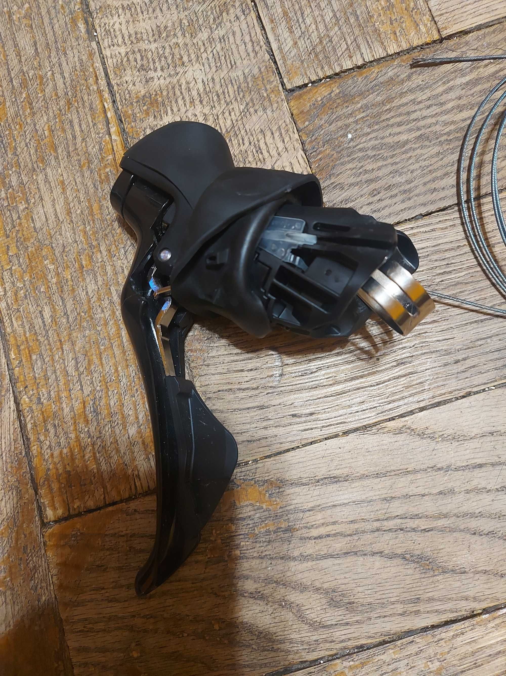 Гальмівна ручка/шифтер Shimano 105  Dual Control механічні гальма 11 ш