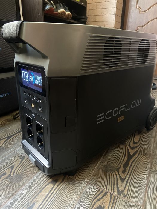 Зарядна станція Ecoflow Delta Pro