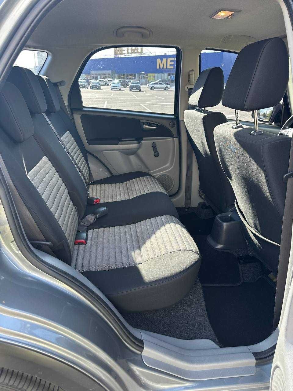 ПРОДАМ Suzuki SX4 2014