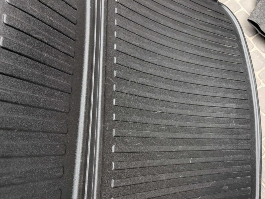 Коврик в багажник піддон гумовий Renault Arkana 8201735758 ОРИГІНАЛ